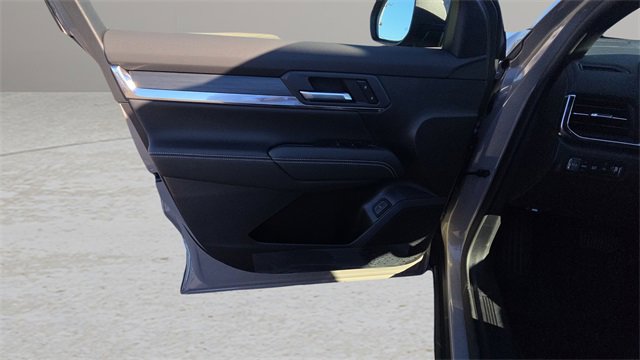 New 2026 GMC Terrain Elevation w/ Elevation Premium Package image 22