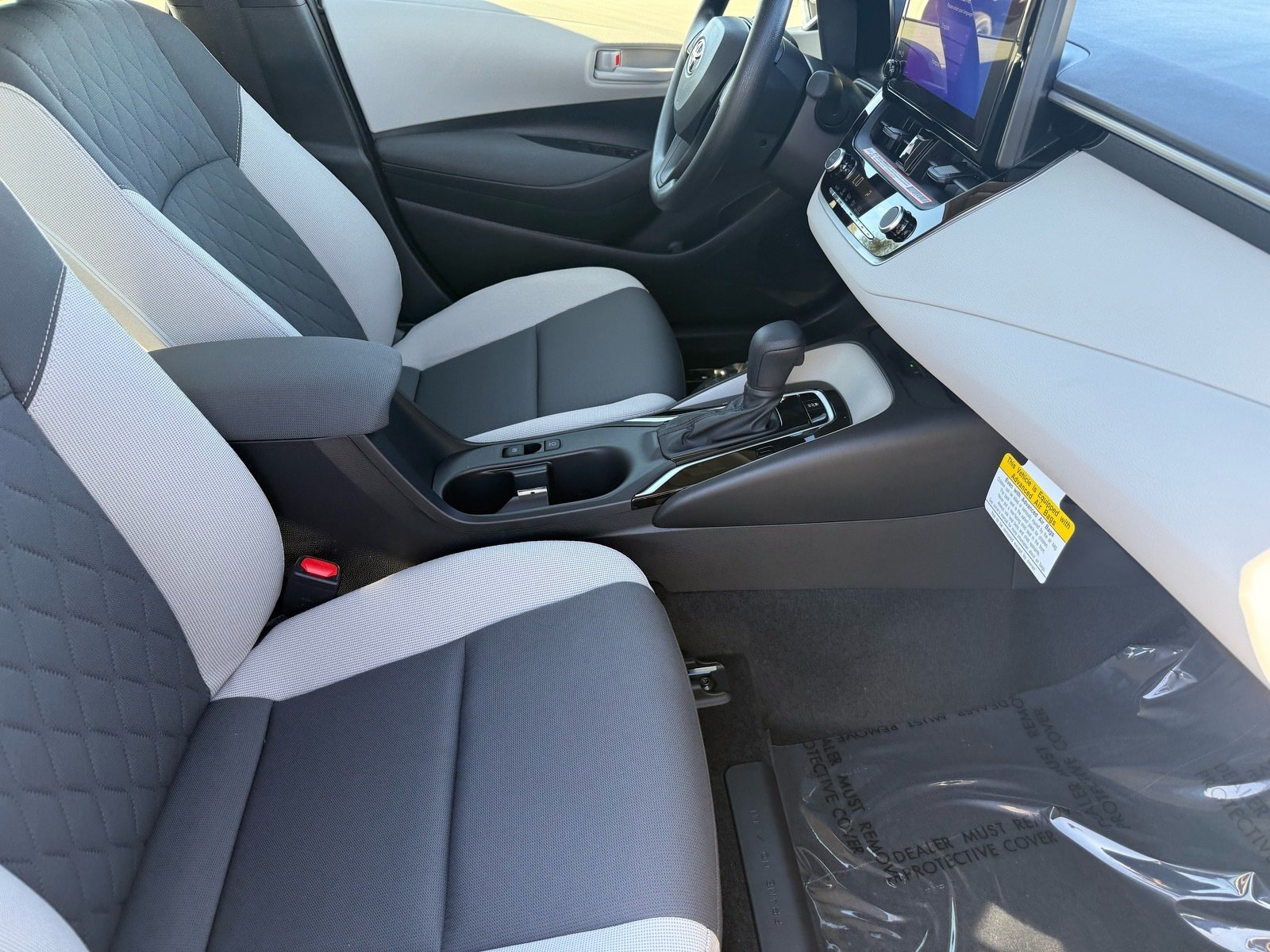 Used 2027 Toyota Corolla LE w/ LE Premium Package FWD image 31