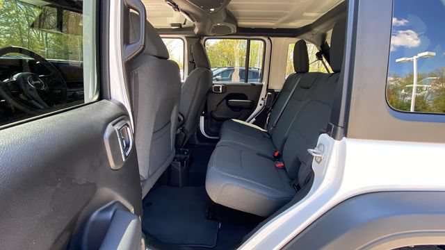 Used 2025 Jeep Wrangler Unlimited Sport AWD/4WD image 27