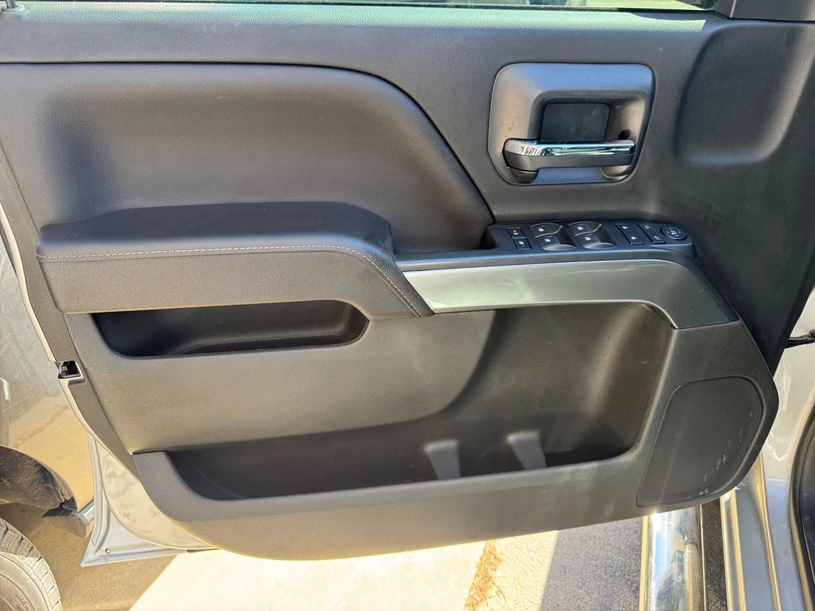 Used 2017 Chevrolet Silverado 1500 LT w/ All Star Edition image 14