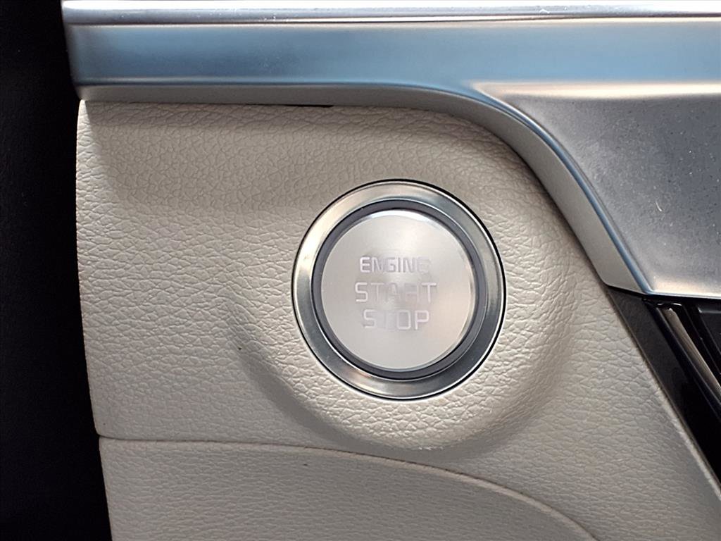 Used 2024 Kia Telluride SX w/ Towing Package image 11