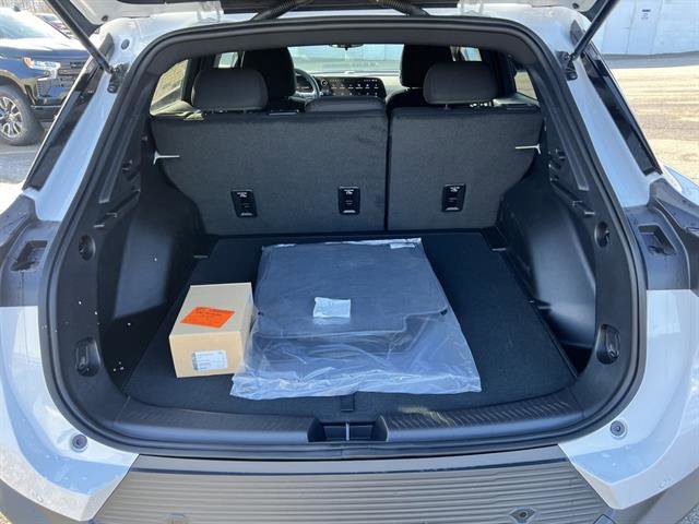 New 2026 Chevrolet Equinox EV LT image 5