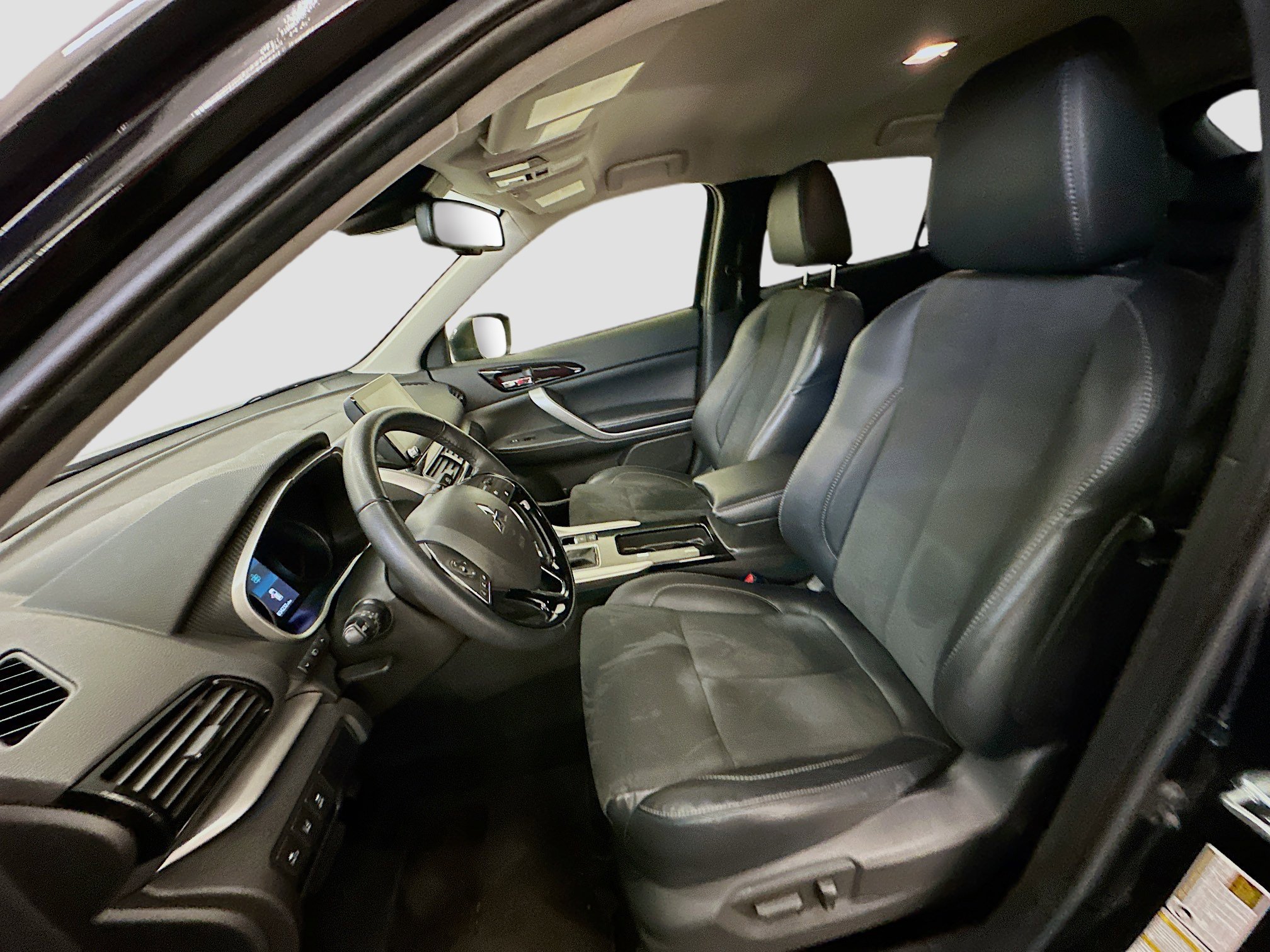 Used 2024 Mitsubishi Eclipse Cross SE image 13