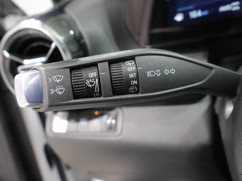 Used 2026 Chevrolet Equinox LT AWD/4WD image 36
