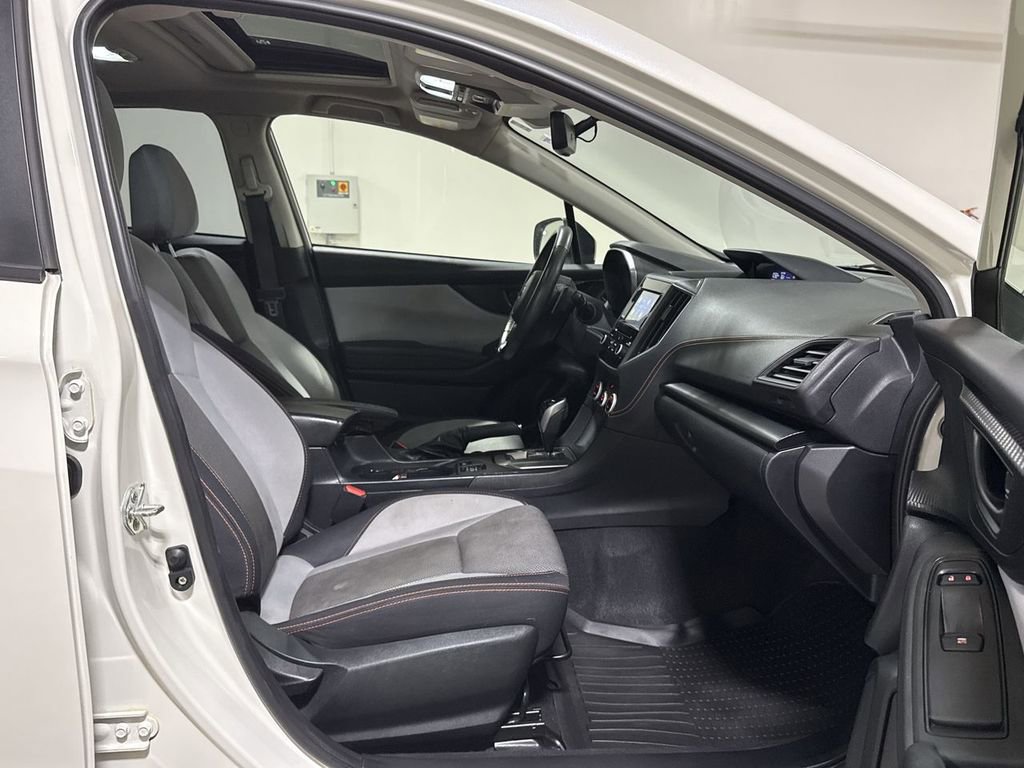 Used 2022 Subaru Crosstrek 2.0i Premium w/ Moonroof Package image 22