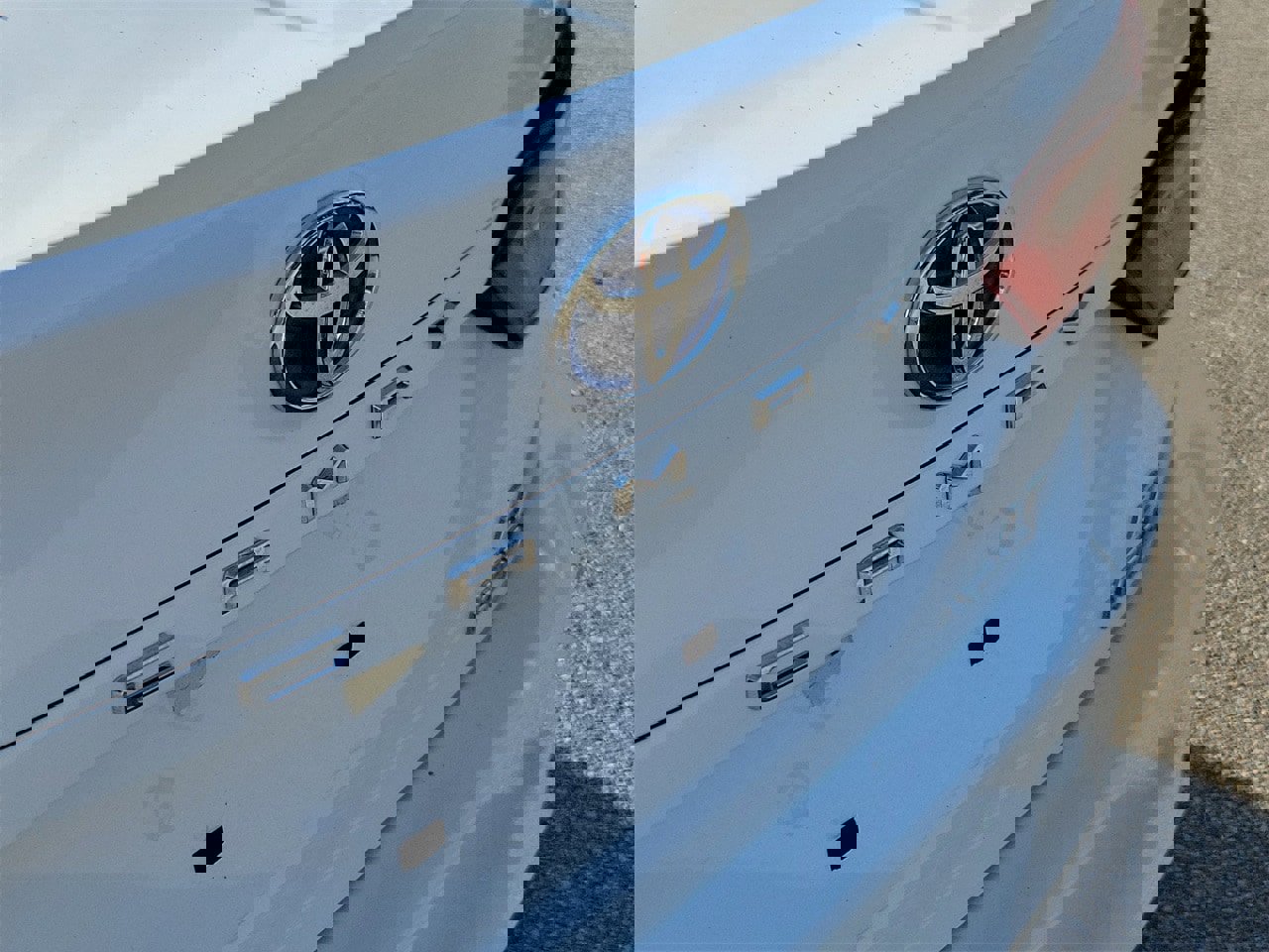 Used 2021 Toyota Camry LE image 6