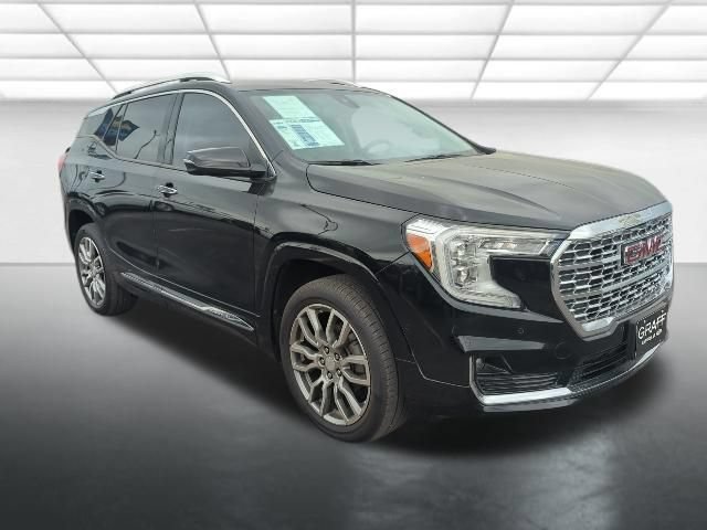 Used 2022 GMC Terrain Denali w/ Denali Premium Package
