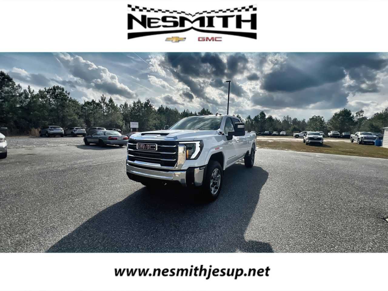 New 2026 GMC Sierra 2500 SLE w/ SLE Value Package; AWD/4WD image 1