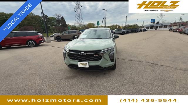 Certified 2024 Chevrolet Trax RS w/ Driver Confidence Package FWD image 3