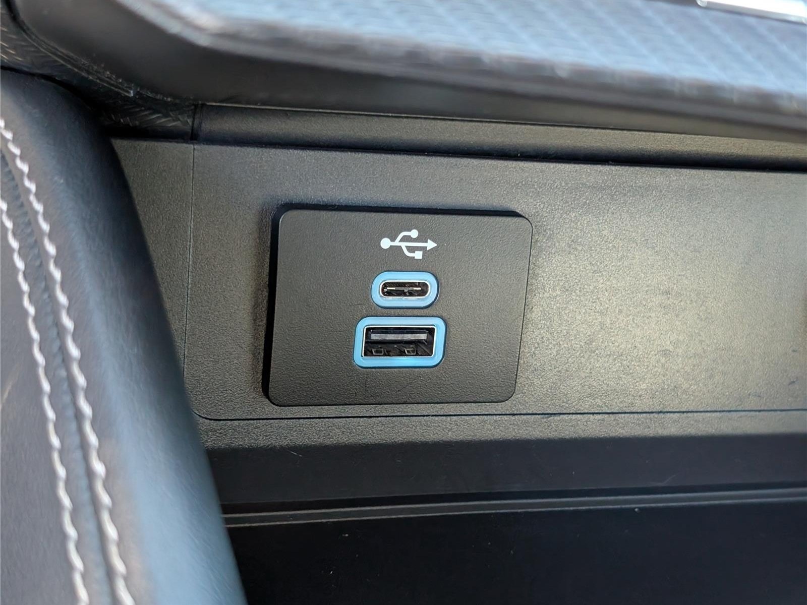 Used 2025 Ford Mustang GT Premium RWD image 25
