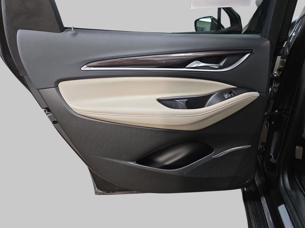 Used 2018 Buick Enclave Premium w/ Experience Buick Package image 18