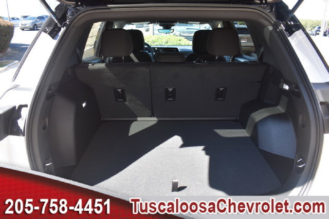 New 2027 Chevrolet Equinox LT w/ Safety and Technology Package FWD image 9