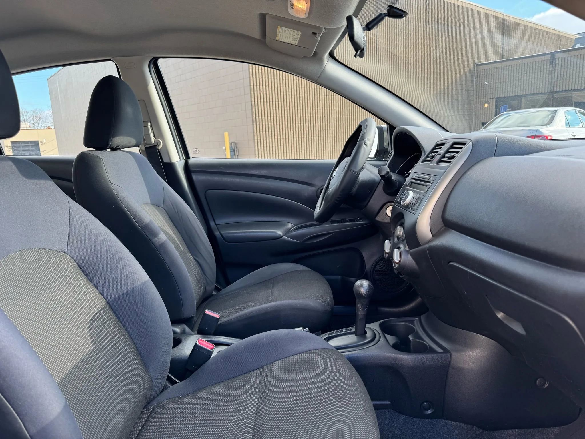 Used 2012 Nissan Versa SV w/ Convenience Pkg image 22