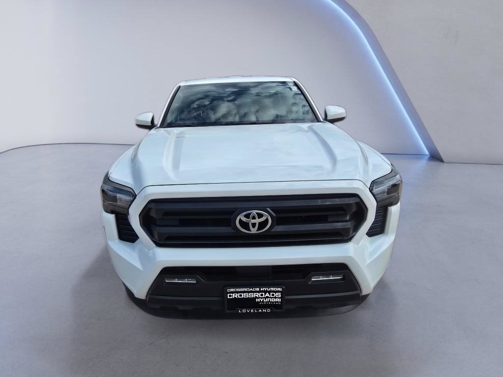 Used 2025 Toyota Tacoma SR5 AWD/4WD image 9