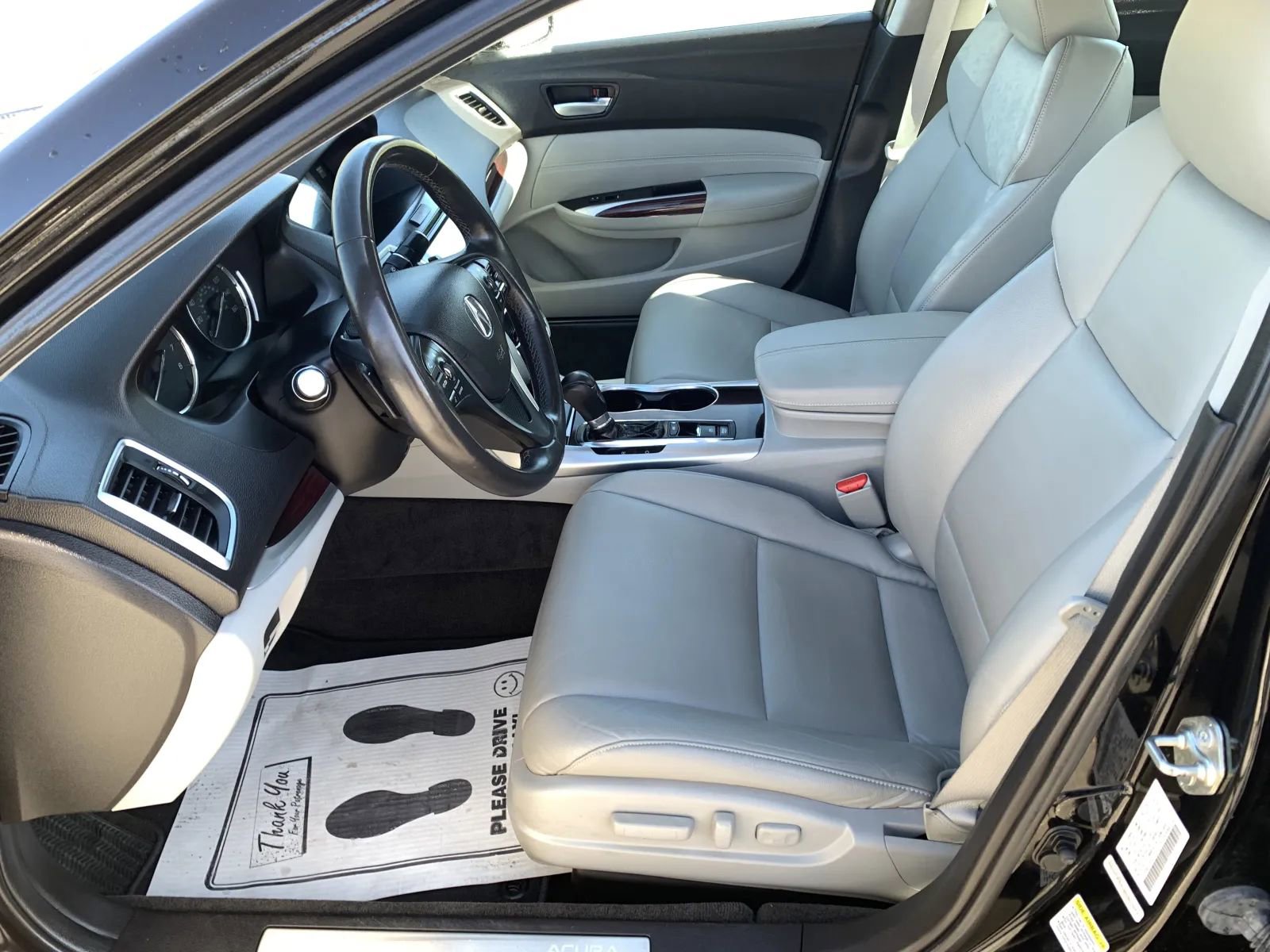 Used 2015 Acura TLX image 25