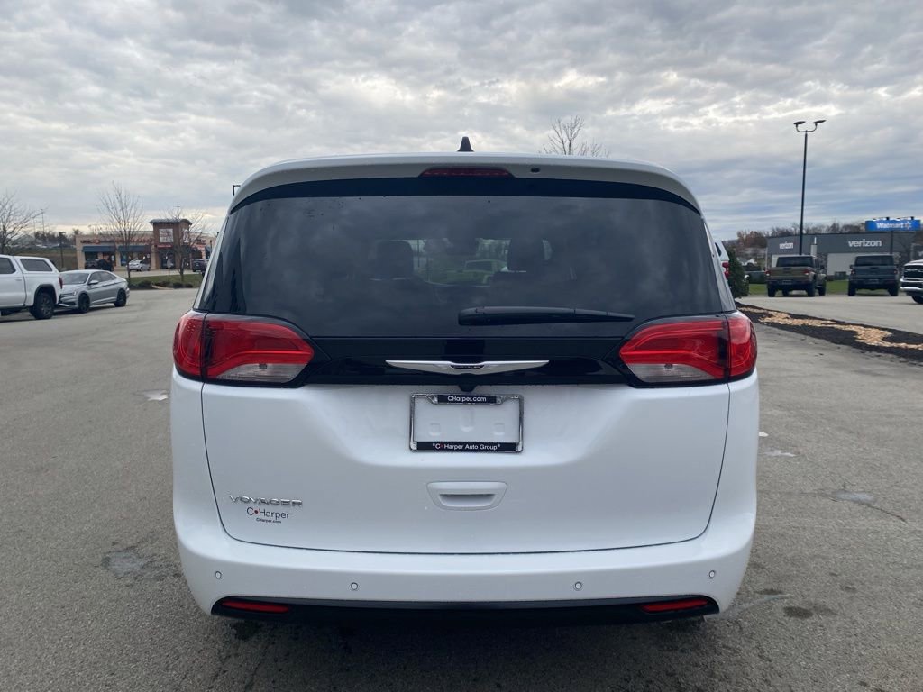 New 2026 Chrysler Voyager LX image 3