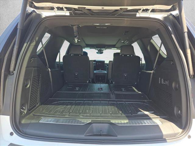 Used 2026 GMC Yukon AT4 Ultimate AWD/4WD image 6