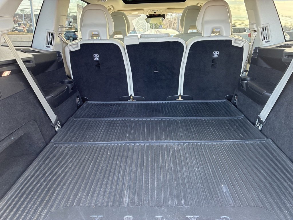 Used 2017 Volvo XC90 T6 Momentum w/ Vision Package image 28