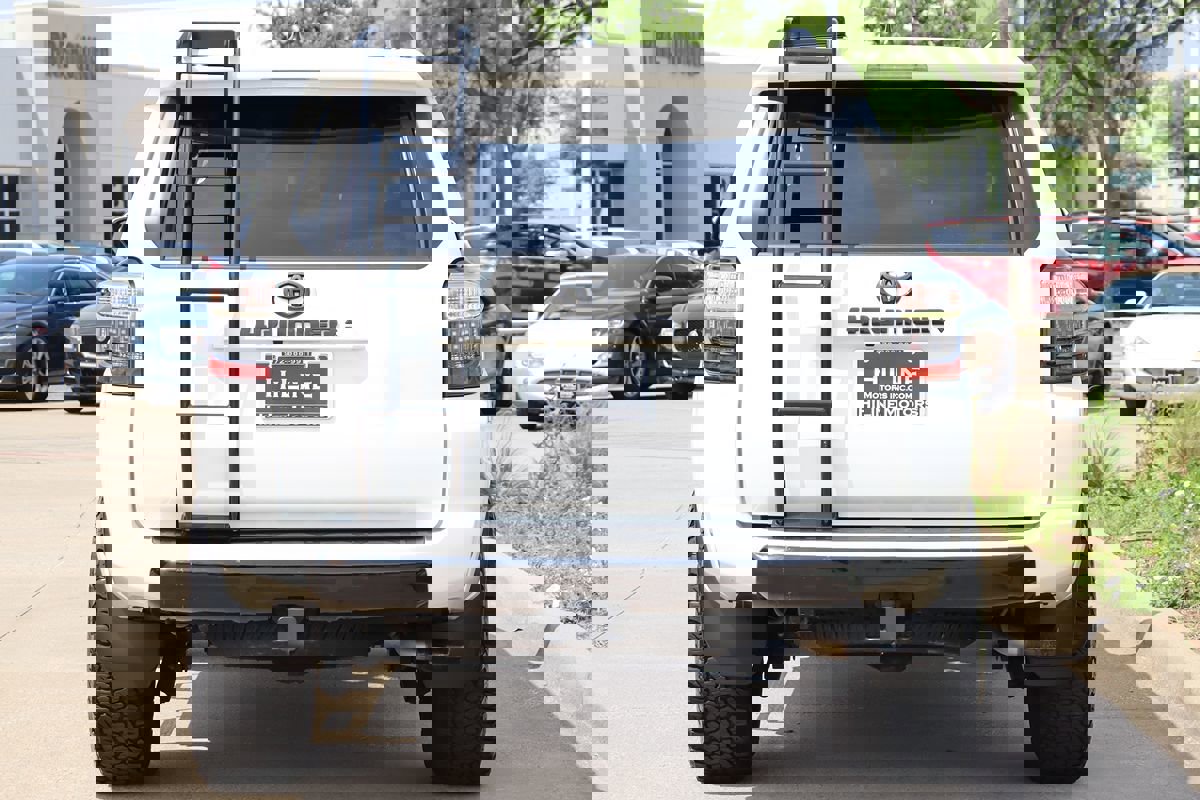 Used 2023 Toyota 4Runner SR5 Premium image 10