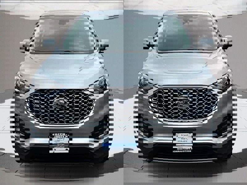 Used 2024 Ford Edge SEL image 9