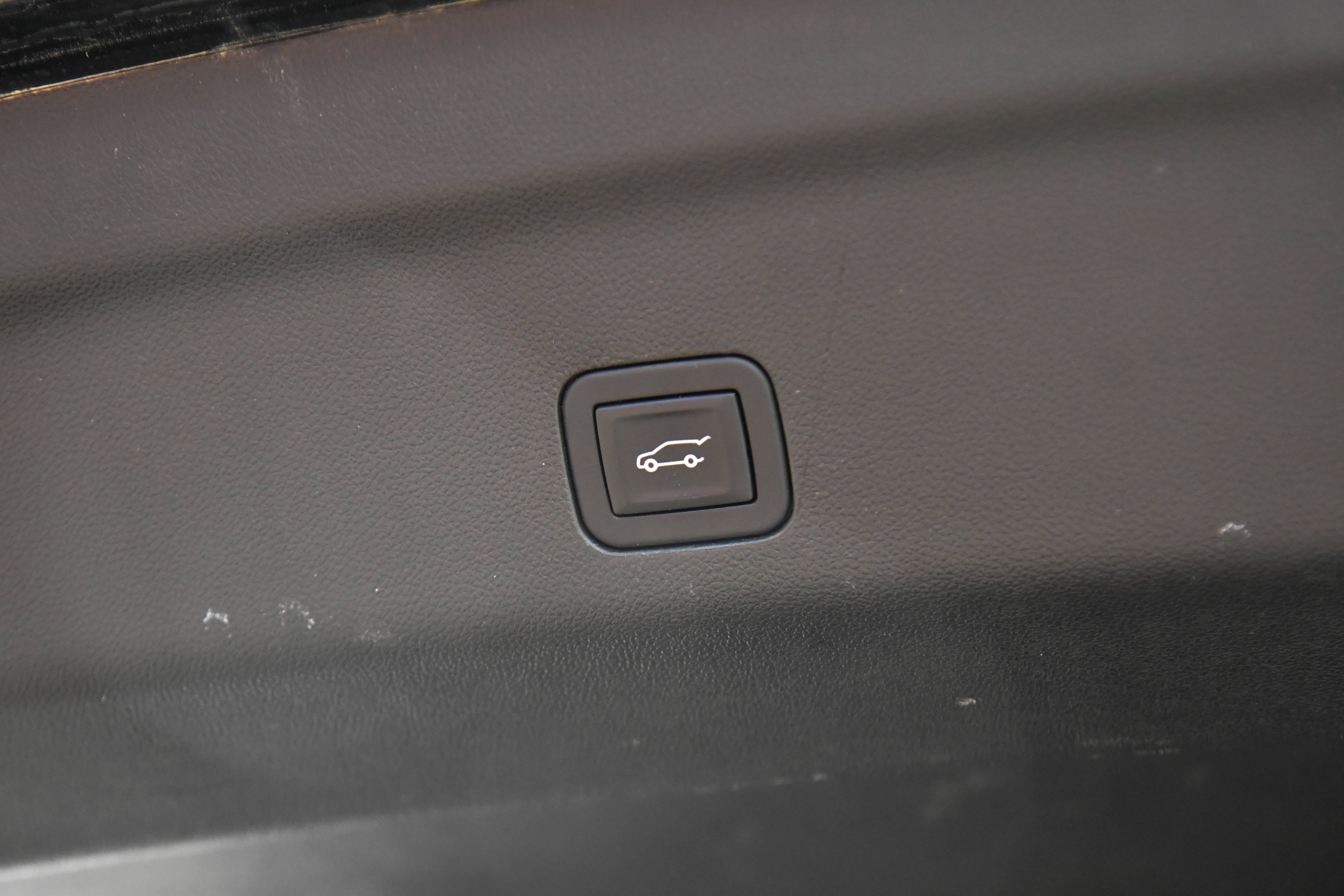 Used 2025 Chevrolet Tahoe LT AWD/4WD image 54