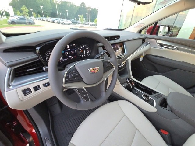 New 2025 Cadillac XT5 Premium Luxury w/ Technology Package image 12