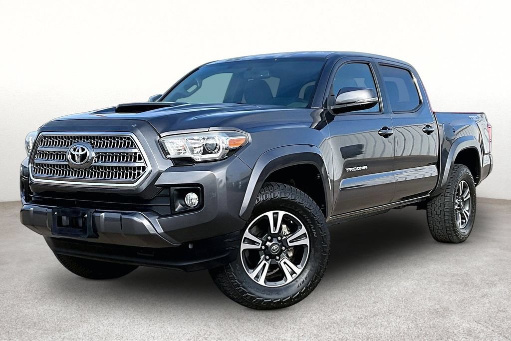 Used 2016 Toyota Tacoma TRD Sport w/ Towing Package RWD image 14
