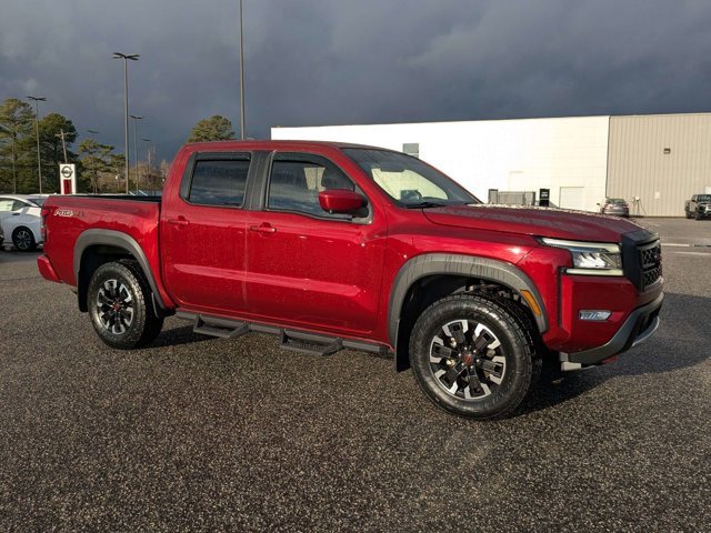 Used 2023 Nissan Frontier PRO-4X w/ Pro Convenience Package image 2