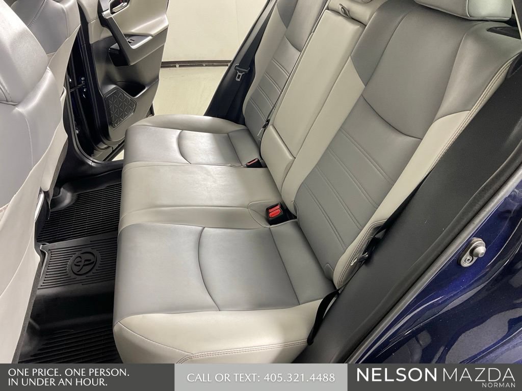 Used 2019 Toyota RAV4 Limited FWD image 27