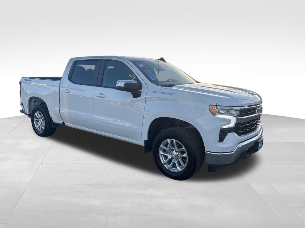 Used 2024 Chevrolet Silverado 1500 LT image 9