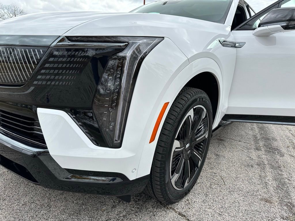 New 2025 Cadillac Escalade IQ Sport 1 w/ LPO, ONYX Package AWD/4WD image 47