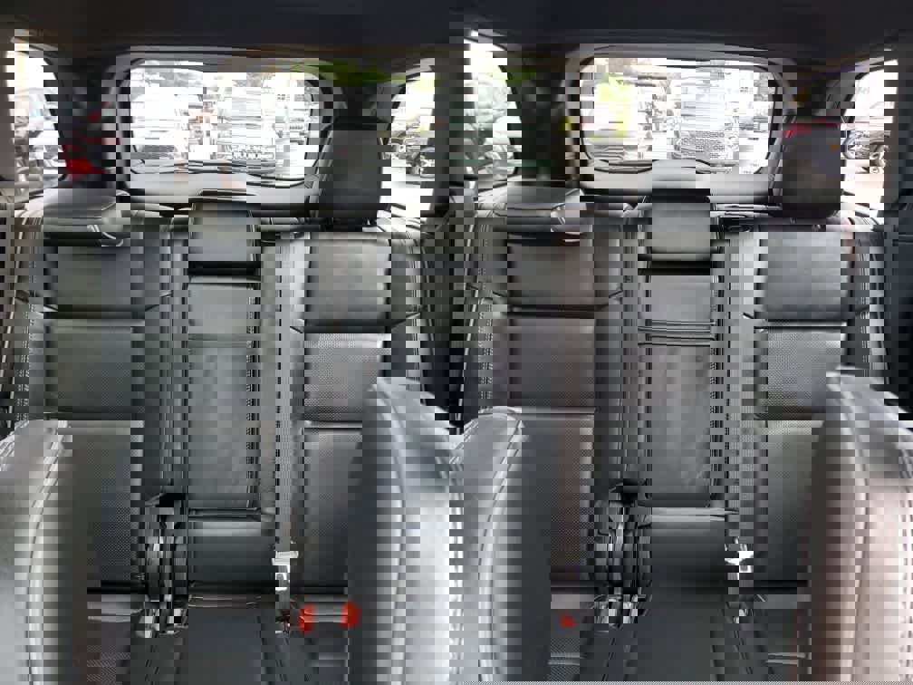 Used 2020 Jeep Grand Cherokee Overland image 13