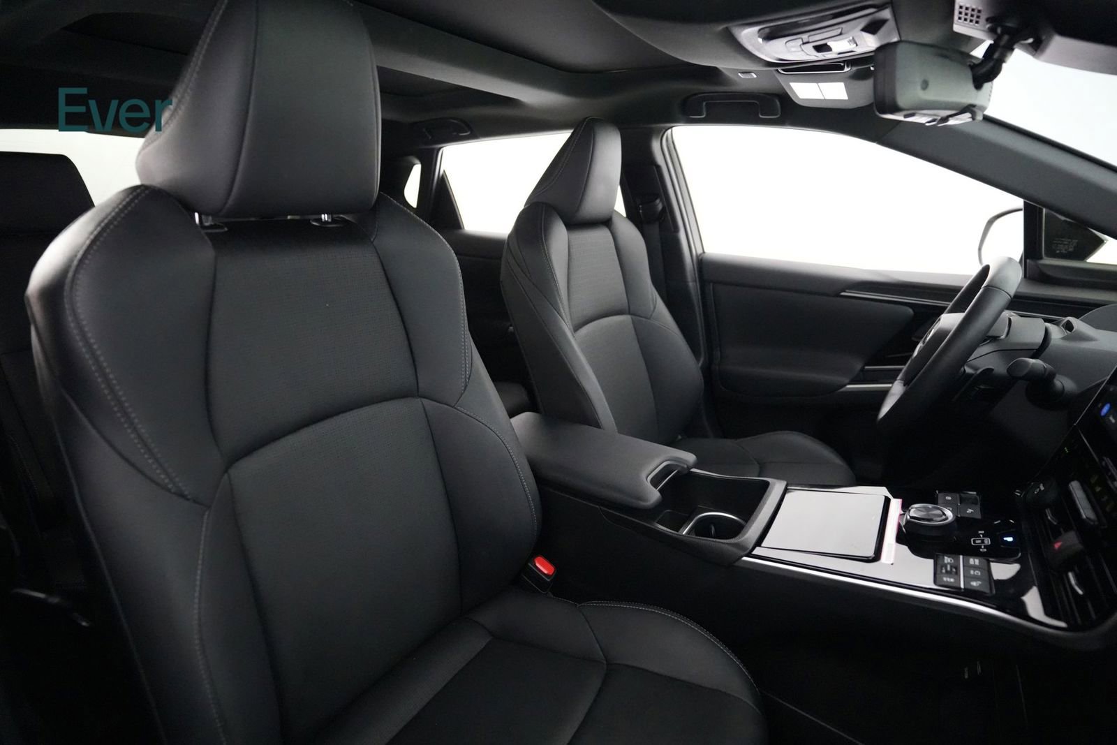 Used 2024 Subaru Solterra Touring w/ Touring Package image 23