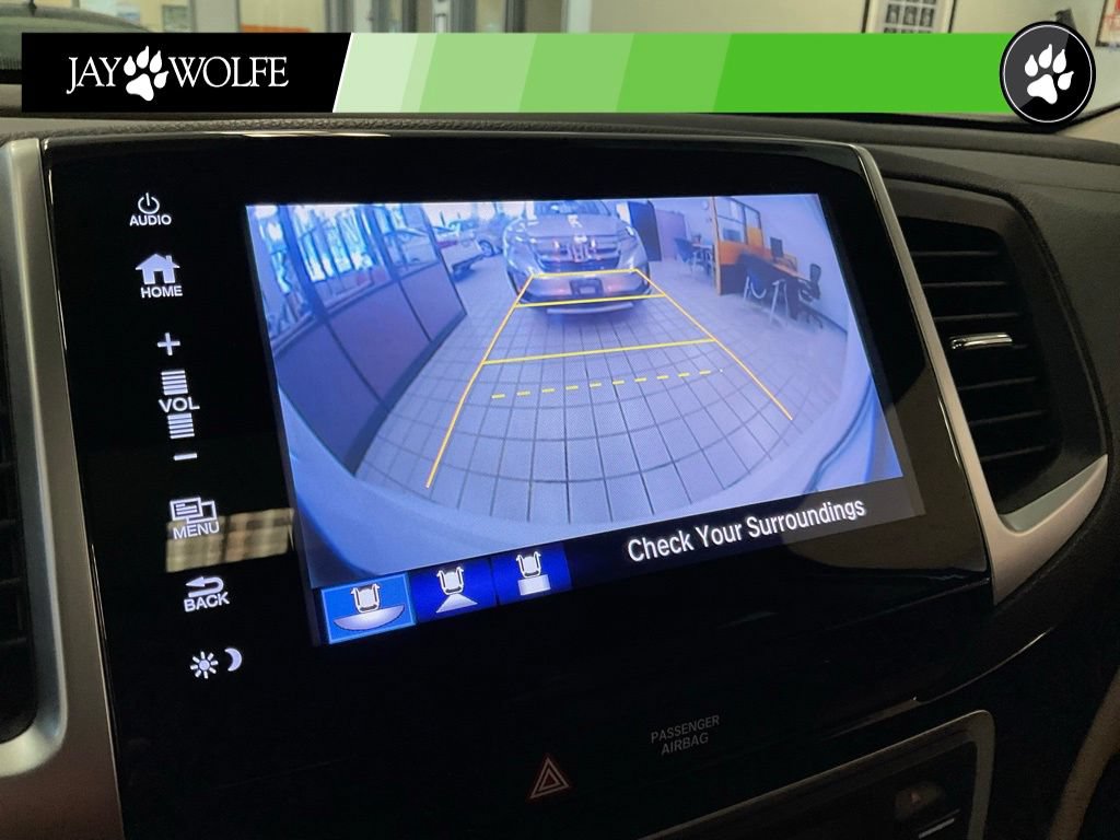 Used 2017 Honda Pilot Touring image 17