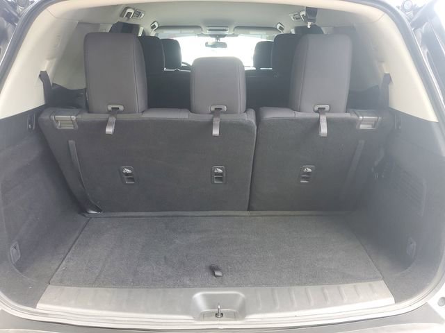 Certified 2025 Nissan Pathfinder S image 6