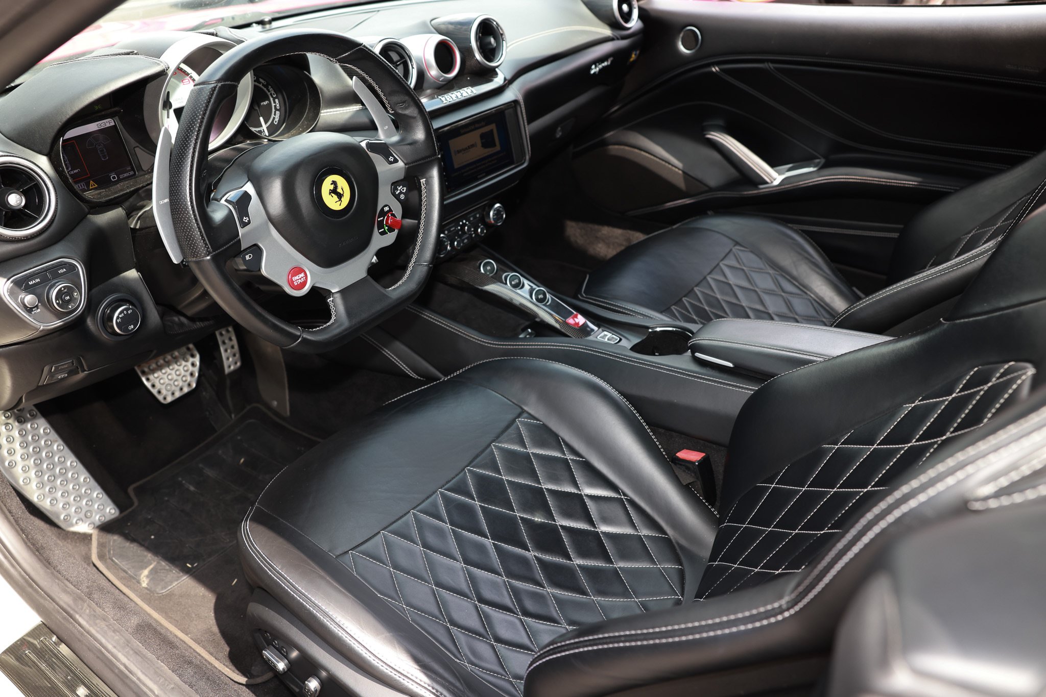 Used 2015 Ferrari California T RWD image 6