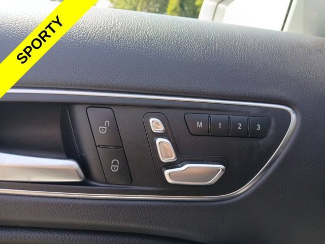 Used 2018 Mercedes-Benz GLA 250 4MATIC image 35
