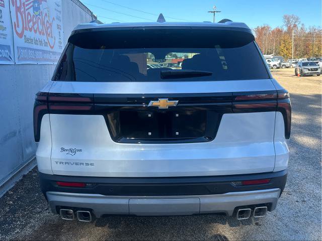 New 2026 Chevrolet Traverse LT w/ Driver Confidence Package image 4