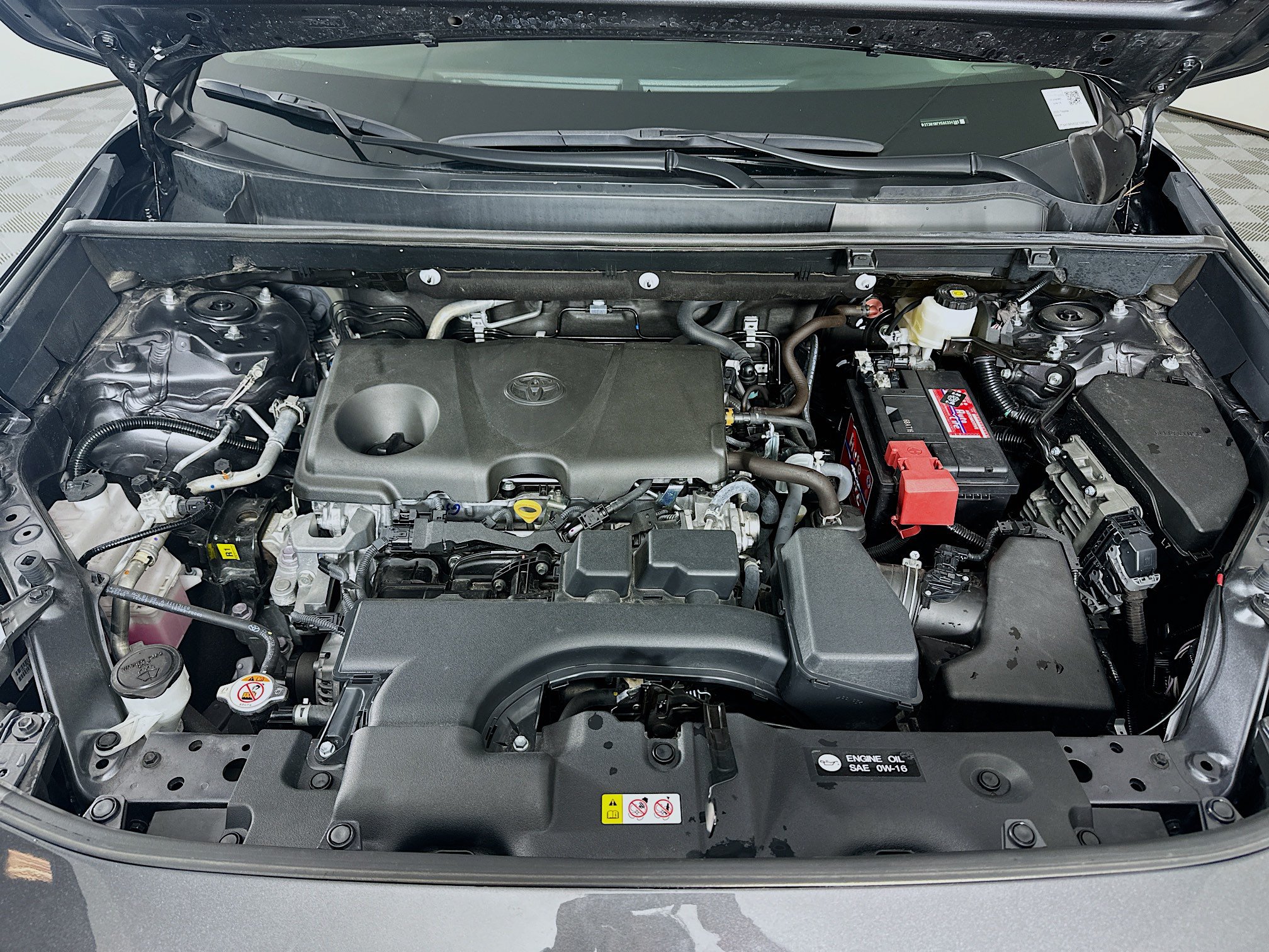 Used 2025 Toyota RAV4 LE FWD image 31
