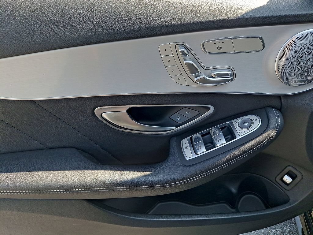 Used 2020 Mercedes-Benz C 300 4MATIC Sedan image 11