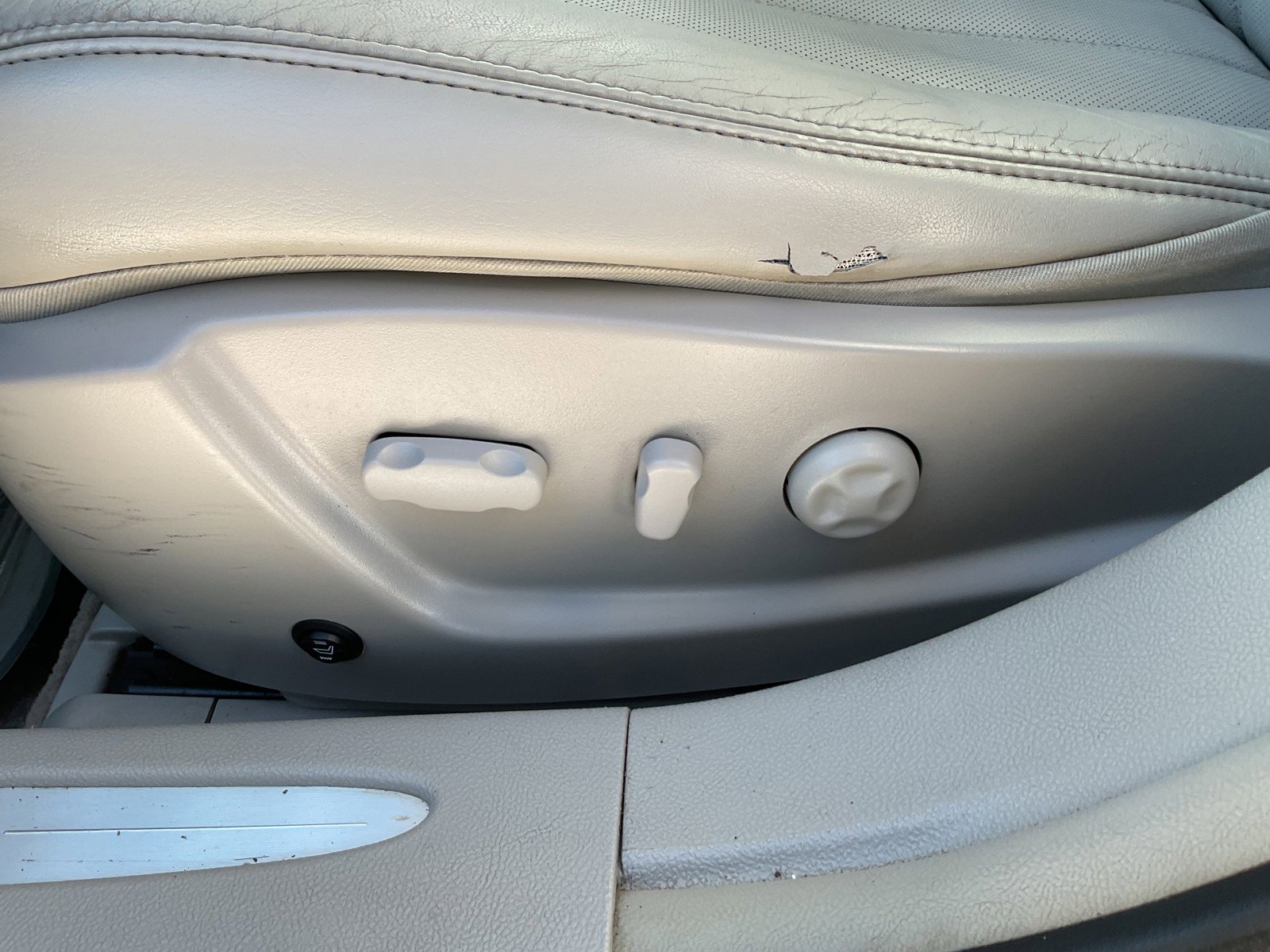 Used 2009 Buick Lucerne CXL image 20