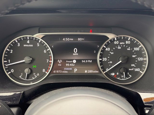 Used 2024 Nissan Pathfinder SV w/ Lighting Package (N92) FWD image 36