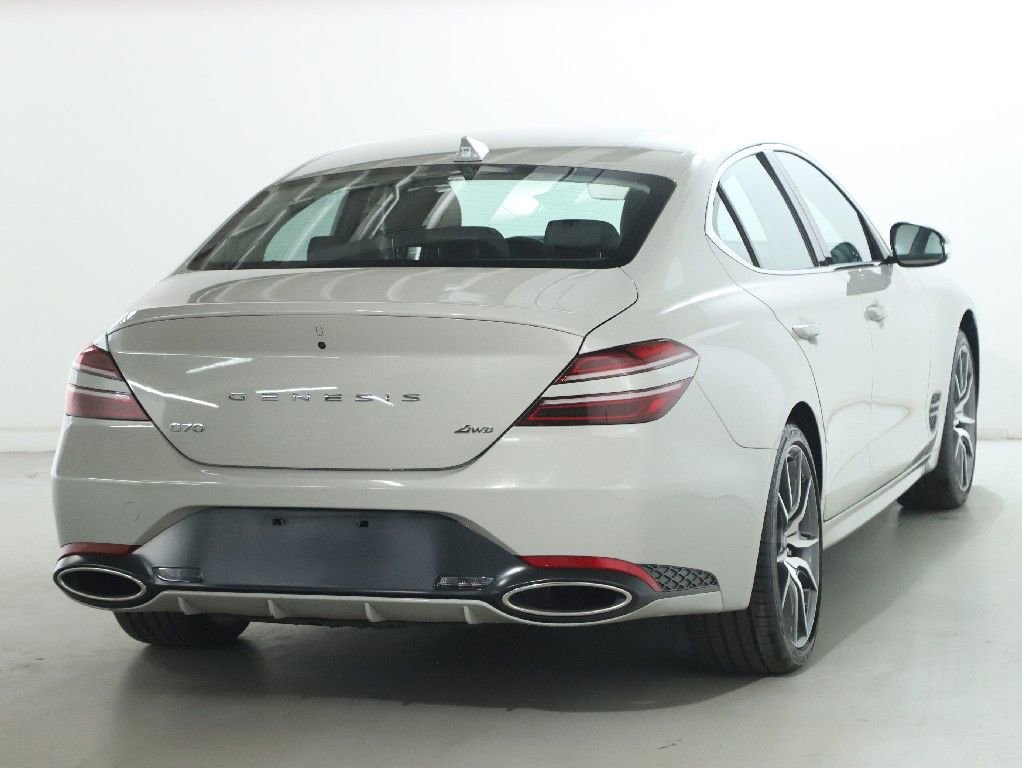 Used 2025 Genesis G70 2.5T image 47