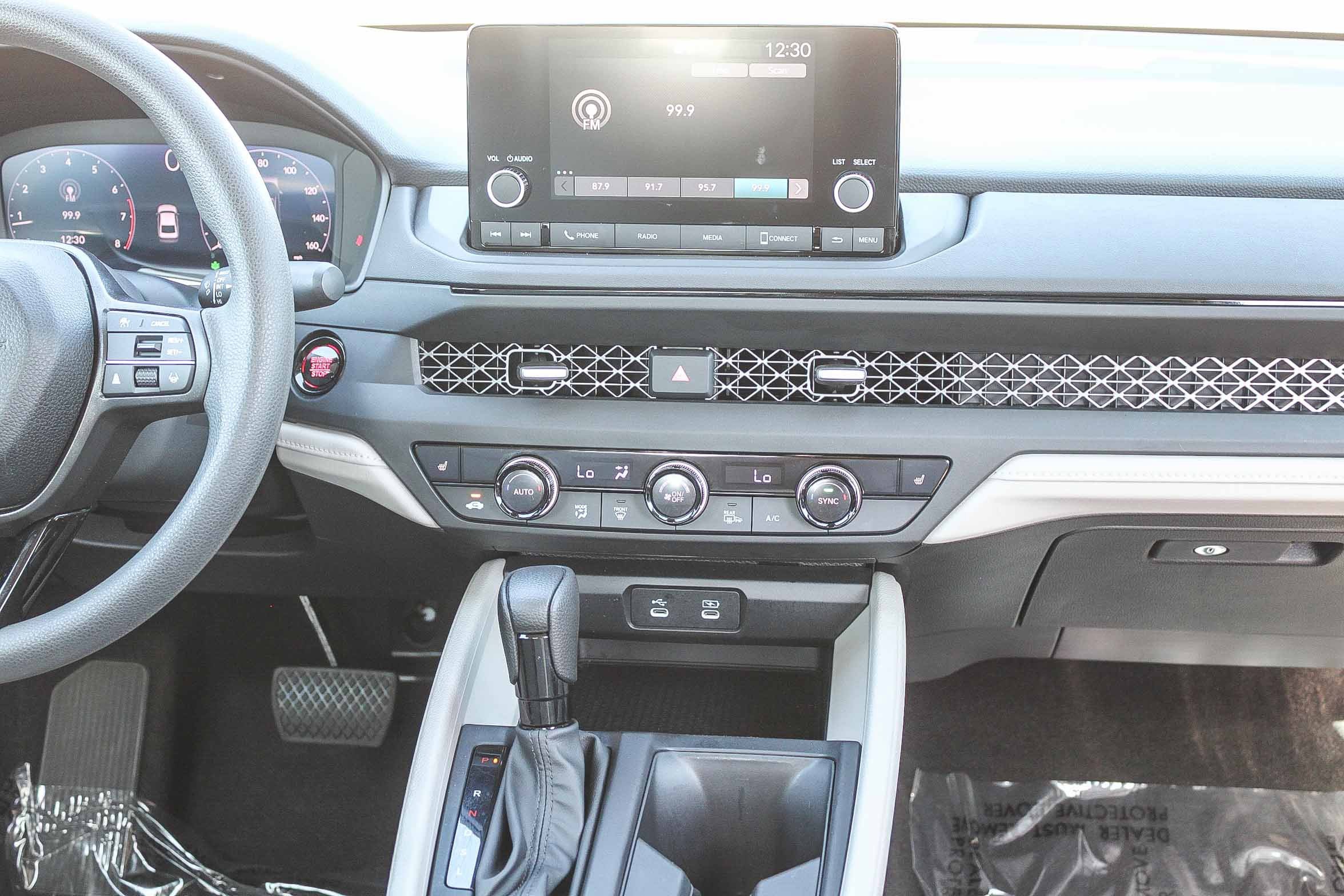 Certified 2025 Honda Accord SE image 8