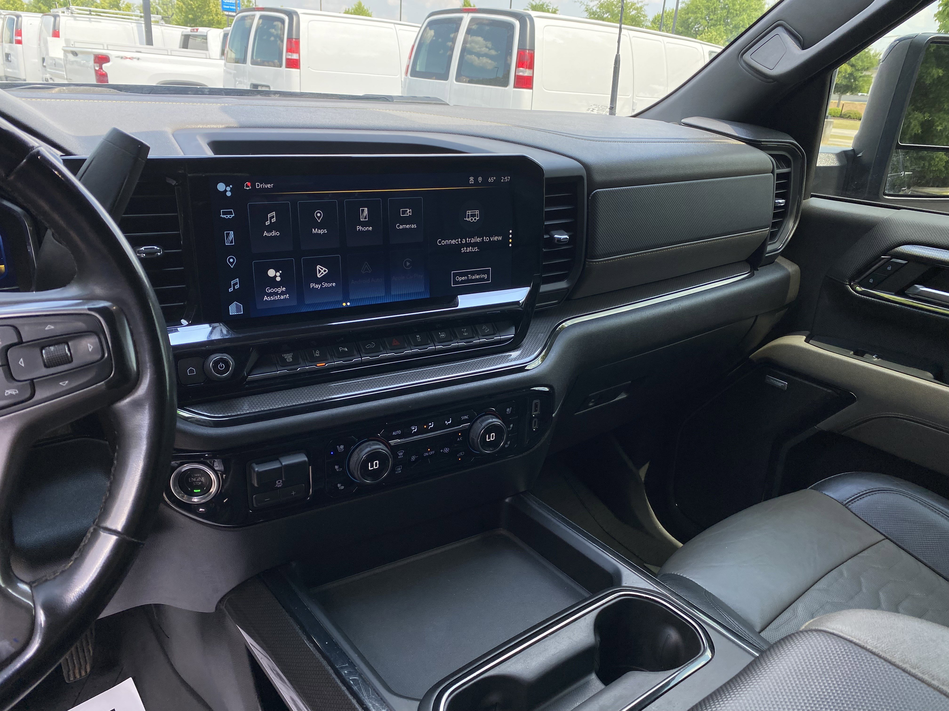 Used 2024 Chevrolet Silverado 2500 ZR2 w/ Technology Package AWD/4WD image 25