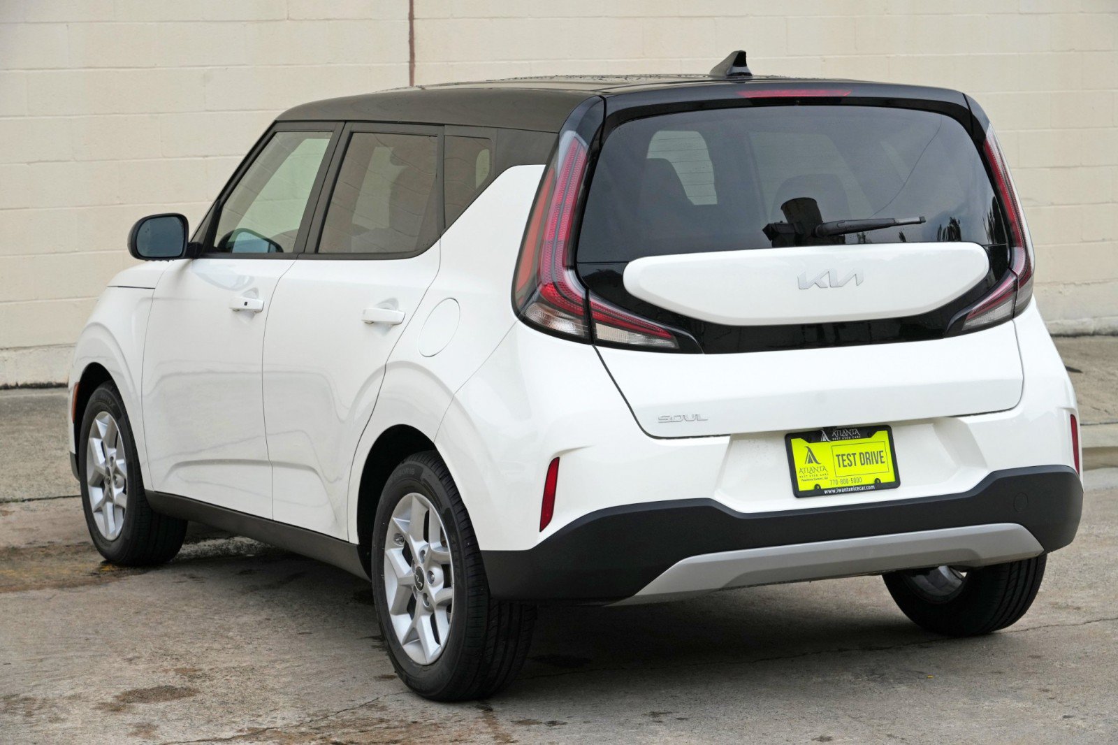Used 2025 Kia Soul S FWD image 46