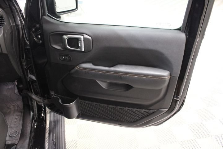 Used 2023 Jeep Gladiator Overland AWD/4WD image 23