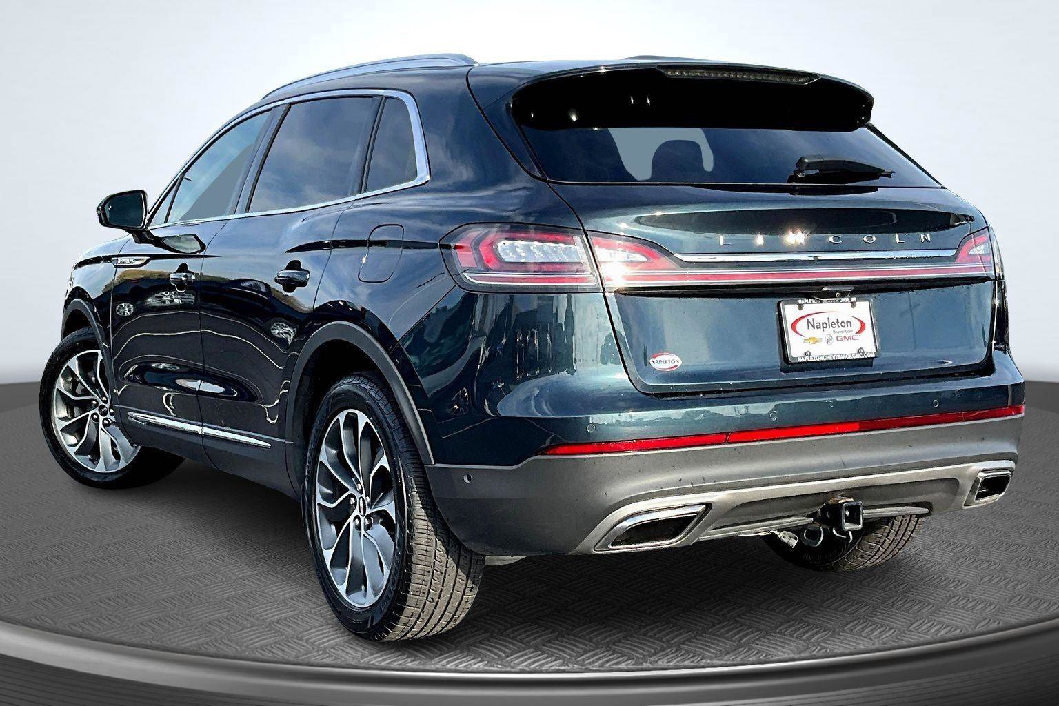 Used 2023 Lincoln Nautilus Reserve w/ Equipment Group 201A image 12