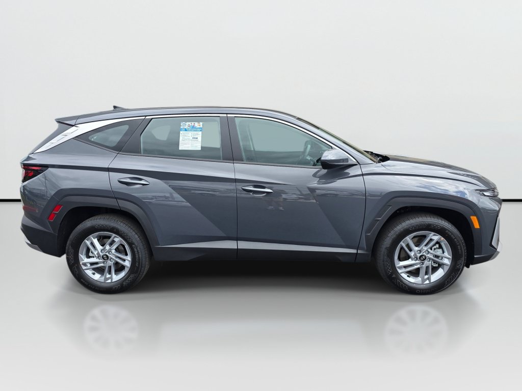 New 2026 Hyundai Tucson SE AWD/4WD image 2