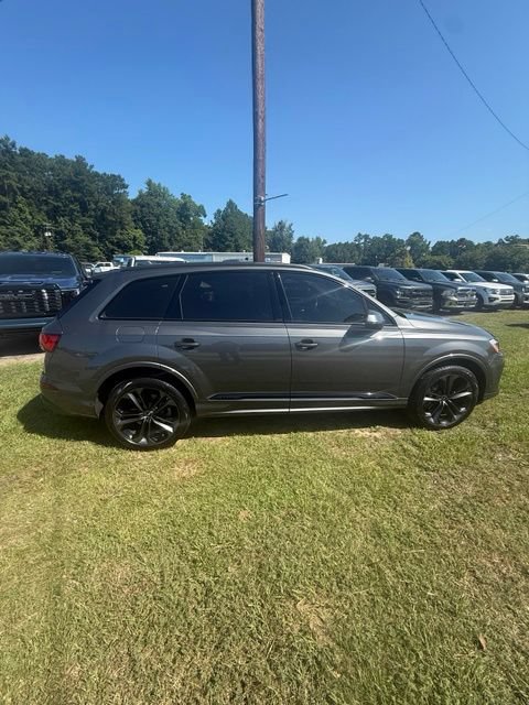 Used 2025 Audi Q7 3.0T Premium Plus AWD/4WD image 3
